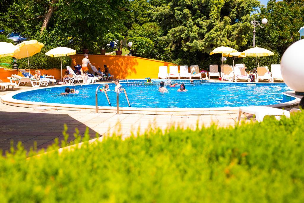 Briz 2 Hotel Varna Exterior foto